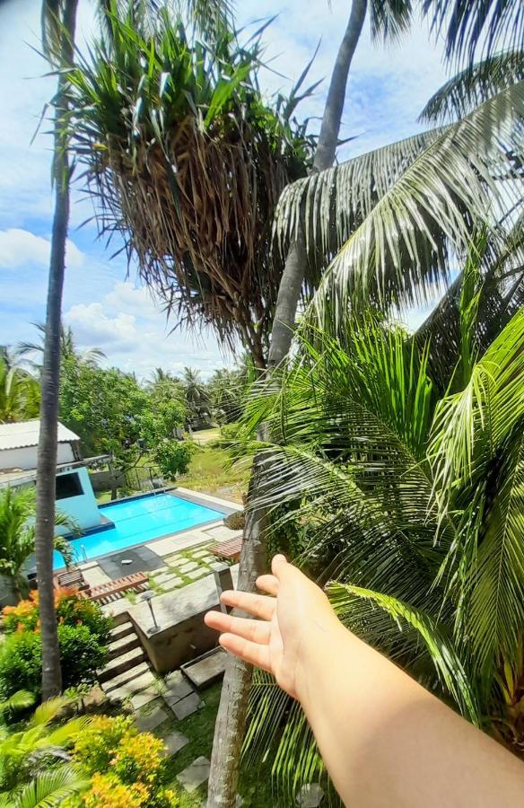 Traveller'S Home Hotel Tissamaharama Luaran gambar