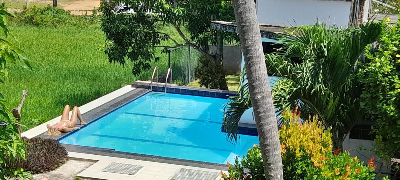 Traveller'S Home Hotel Tissamaharama Luaran gambar