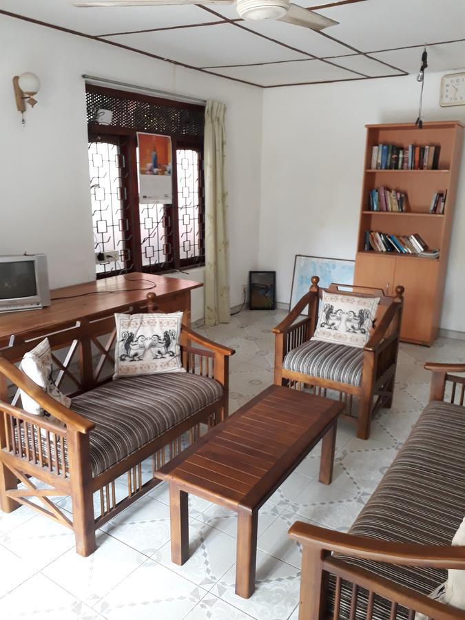 Traveller'S Home Hotel Tissamaharama Luaran gambar