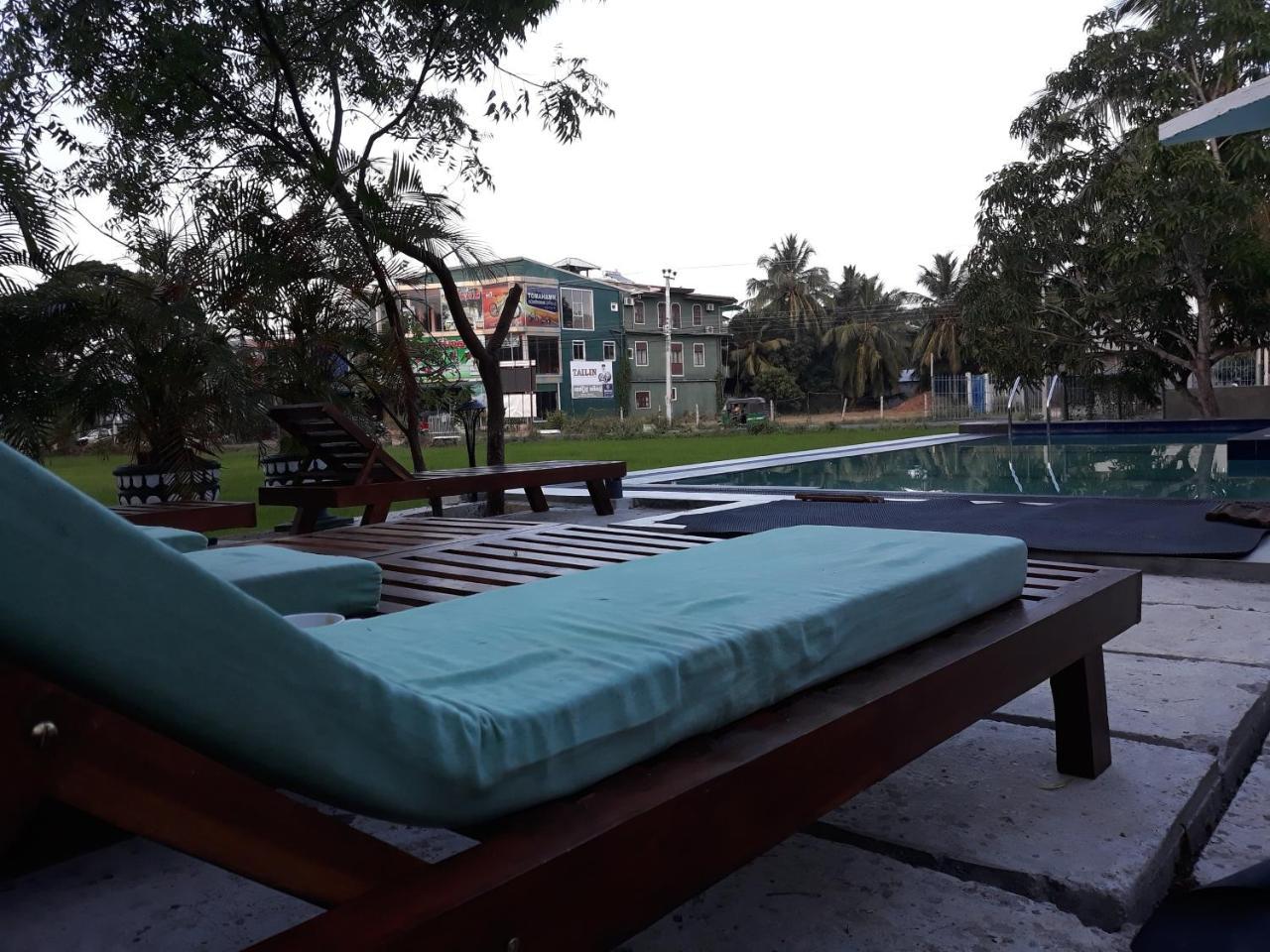Traveller'S Home Hotel Tissamaharama Luaran gambar