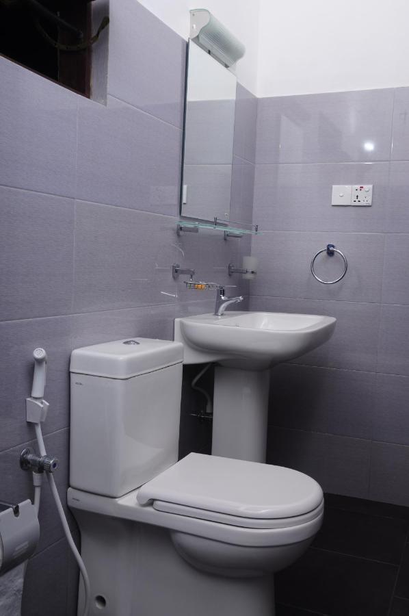 Traveller'S Home Hotel Tissamaharama Bilik gambar