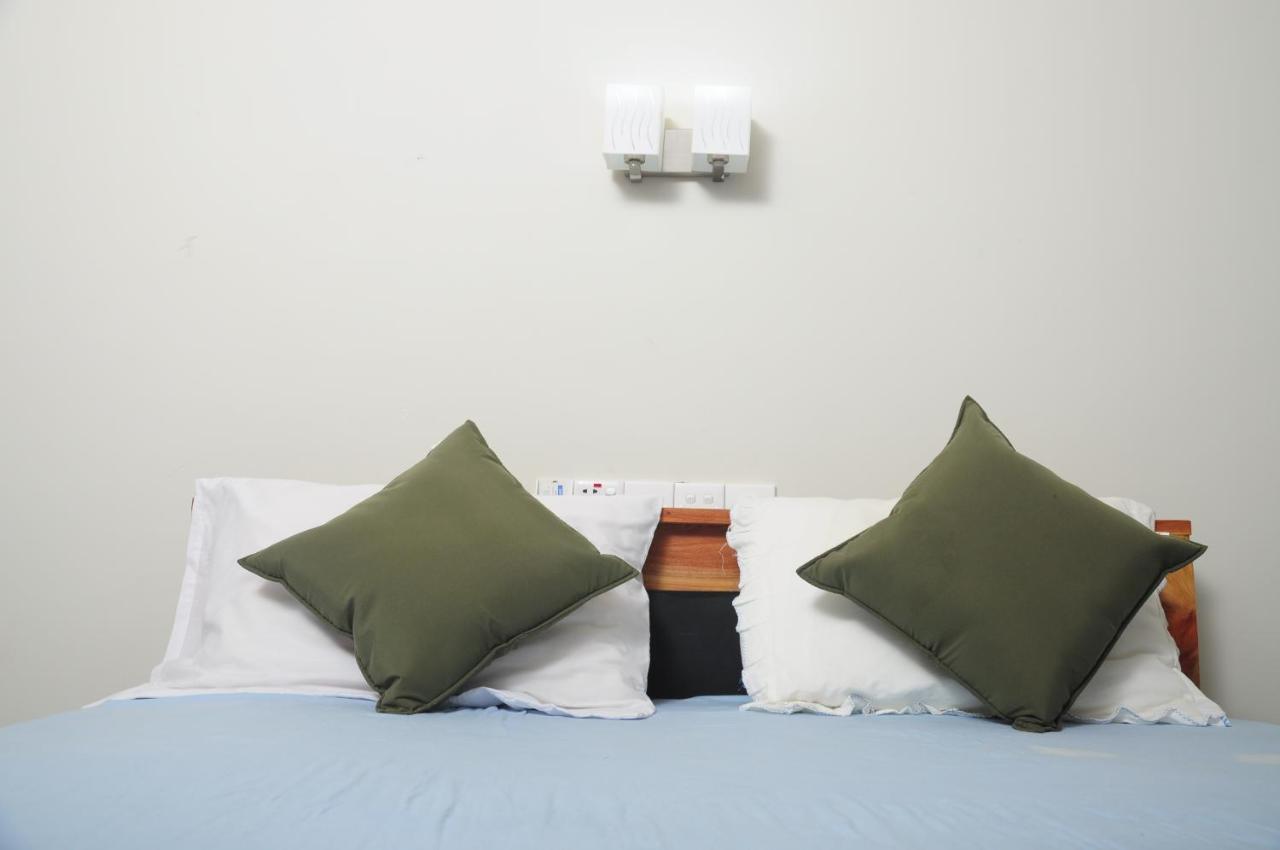 Traveller'S Home Hotel Tissamaharama Bilik gambar